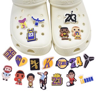 การ์ตูน Kobe Bryant Jibitz Crocs Sport Star Shoe Charms Pin NBA Jibbits Charm Basketball Jibits Crocks สําหรับเด็ก อุปกรณ์เสริมตกแต่งรองเท้า