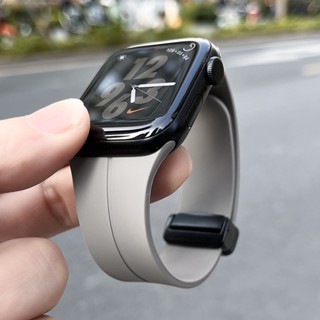 สายนาฬิกาข้อมือซิลิโคน แบบแม่เหล็ก พับได้ สําหรับ iwatch series 8 Ultra 7 6 5 4 3 2 1 S Apple Watch 38 40 41 42 44 45 49 มม.