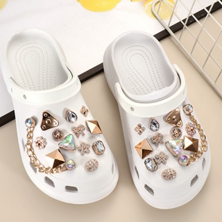 จี้Clog ตกแต่งชุดอุปกรณ์เสริมทั้งหมด รูปจระเข้ Jibitz Jitbitz Charm Charms อุปกรณ์เสริม สําหรับรองเท้า การตกแต่งการอุดตัน ตกแต่งรองเท้า เสน่ห์ของหลุม 洞洞鞋装饰