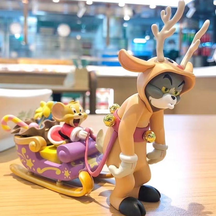 Tom and Jerry Happy Christmas กล่องสุ่ม ตุ๊กตาหนูและแมว 52TOYS