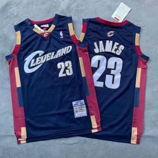 James No. หุ้นคลาสสิก ใส่สบาย เสื้อกีฬาบาสเก็ตบอล ปักลาย NBA 23 Knight Retro สีฟ้า สําหรับผู้ชาย และผู้หญิง 804435