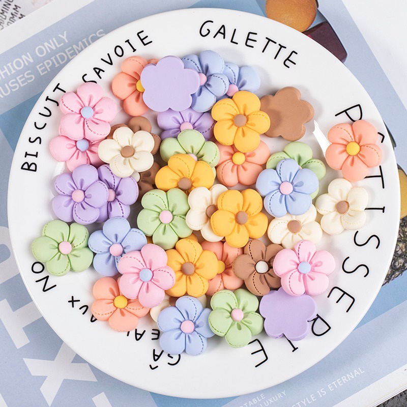 Crocs Jibbitz การ์ตูนเรซิ่น Charm สีดอกไม้ Frosted ห้ากลีบดอกไม้ 2.5D DIY รองเท้าเรซิ่น Charm ปุ่ม 1 ชิ้น