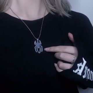 European and American Retro Dark Spider Pendant Necklace Cool Handsome Jumpy Fashion Punk Necklace Collarbone Chain for Men and Women