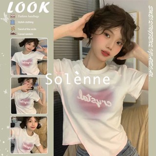 Solenne  เสื้อครอป เสื้อยืดผู้หญิง ครอป baby tee สาวเรโทร 2023 NEW Style สวย fashion ทันสมัย สไตล์เกาหลี A99J32F 36Z230909