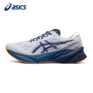 Asics NOVABLAST 3 รองเท้าผ้าใบลําลอง ระบายอากาศ ใส่สบาย น้ําหนักเบา สําหรับผู้ชาย เหมาะกับการวิ่ง 1011B458-100