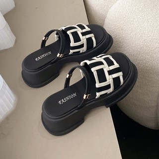 รองเท้าแตะก้นหนา💛เบา นุ่ม ใส่สบาย✨สูง5cm size35-40💕สไตล์มินิมอล👍👍 ซูเปอร์อ่อนนุ่ม!!👣🌰​​รองเท้าโรมัน รองเท้าชายหาด