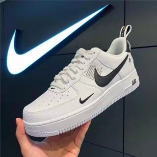 Nike Air Force One AF1 BlackWhite รองเท้าผ้าใบลําลอง ข้อสูง เรียบง่าย สําหรับผู้ชาย ผู้หญิง UIQW