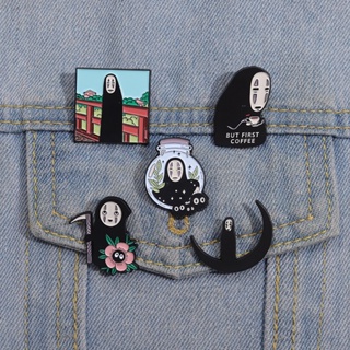 เครื่องประดับ เข็มกลัด รูปการ์ตูนอนิเมะ Spirited Away Pins น่ารัก สีดํา เหมาะกับของขวัญเพื่อน