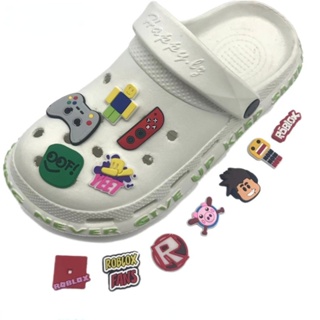 ของเล่น Jibits Crocs Roblaox Game Jibitz Charm Pig Croc Jibbits น่ารัก สําหรับผู้หญิง ตกแต่งรองเท้า