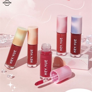 Water Light Bubble Lip Glaze ลิปกลอสบางเบาและให้ความชุ่มชื้น Natural Non-stick Cup ลิปสติกสาวไม่เหนียวเหนอะหนะ booboom