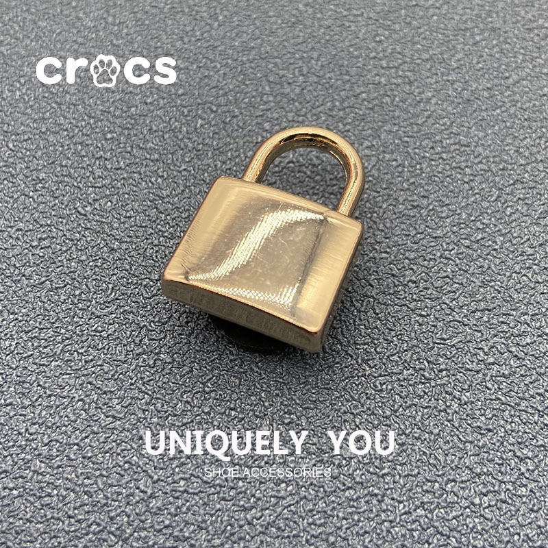 Crocs jibbitz จี้โลหะ รูปรองเท้า ดอกไม้ สร้างสรรค์ อุปกรณ์เสริม สําหรับตกแต่ง DIY