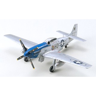 TAMIYA 60749 1/72 NORTH AMERICAN P-51D MUSTANG