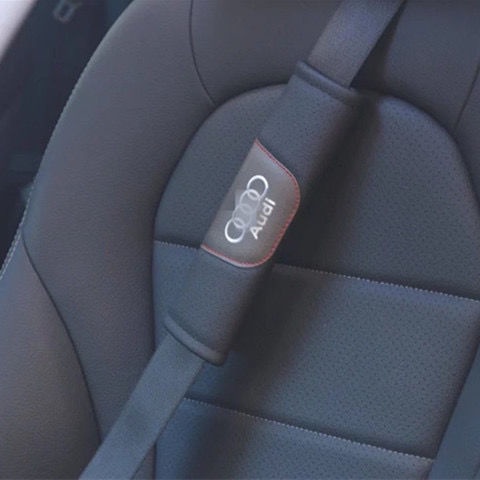 Audi Audi ไหล่ Universal สําหรับ All Series A4L A6 A5 A7 A8L A3 A1 Q3Q7Q5 ของแท้หนังรถที่นั่งเข็มขัด