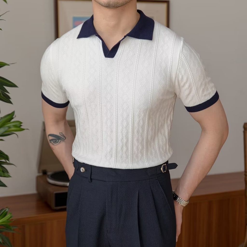 อินเทรนด์ High-End เพชรตรวจสอบแฟชั่นลายแขนสั้นเสื้อยืดผู้ชาย Jacquard ถัก V คอสี-Blocking เสื้อโปโลผู้ชายสีขาวถัก POLO แขนสั้นสีน้ําเงิน/สีขาว M-3XL