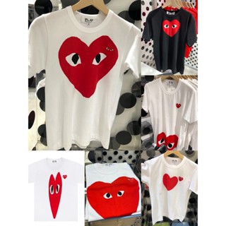 พร้อมส่ง เสื้อยืดแขนสั้น พิมพ์ลาย CDG Rei Kawakubo PLAY สีดํา สีขาว สีแดง สําหรับผู้หญิง