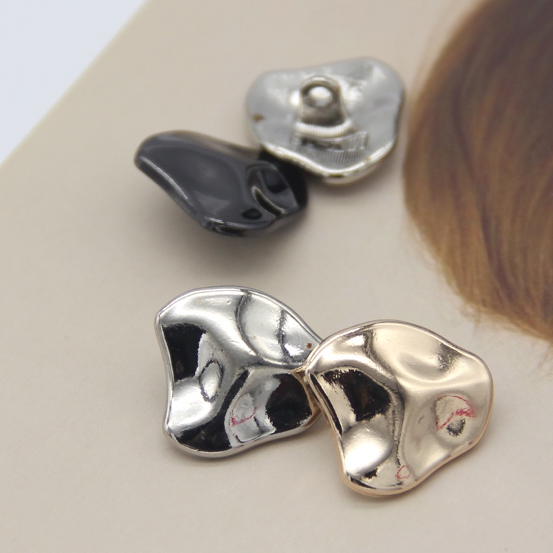 6ชิ้น/เซ็ตโบราณรูปร่างผิดปกติปุ่มโลหะสําหรับเสื้อผ้าย้อนยุคแจ็คเก็ตเสื้อคาร์ดิแกนถักกระเป๋าแฮนด์เมดตกแต่งงานฝีมือ ทําเอง - รูปที่ 3