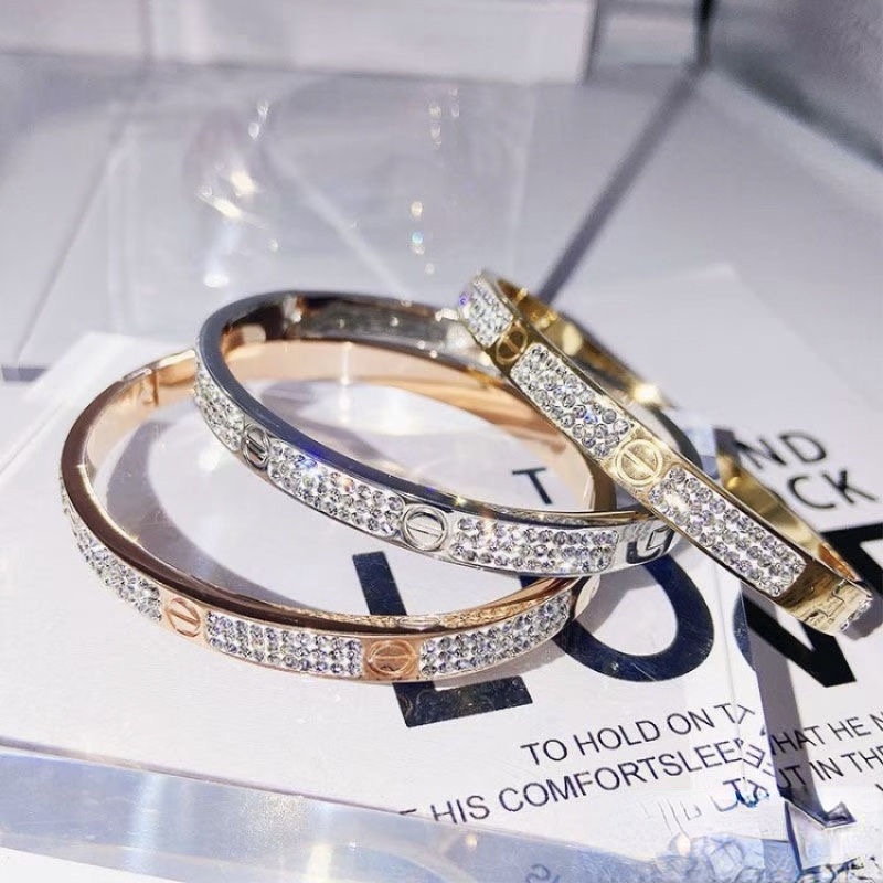 ขายดี สร้อยข้อมือ เหล็กไทเทเนียม ทอง 18K ประดับเพชร เครื่องประดับ สําหรับผู้หญิง แฟนสาว  ของขวัญ