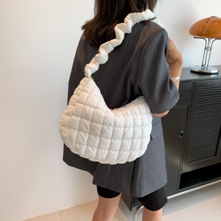 Carlyning Style Cozy Soft M Womens Bag Jennie Cos Cloud Bag กระเป๋าสะพายไหล่ ผ้าฝ้าย แบบนิ่ม ขนาดใหญ่ จุของได้เยอะ ลายก้อนเมฆ แฟชั่นสําหรับสตรี