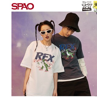 SPAO 【พร้อมส่ง】เสื้อยืดแขนสั้น คอกลม พิมพ์ลาย Toy Story แฟชั่นฤดูร้อน ฤดูใบไม้ผลิ SPRLC24D17