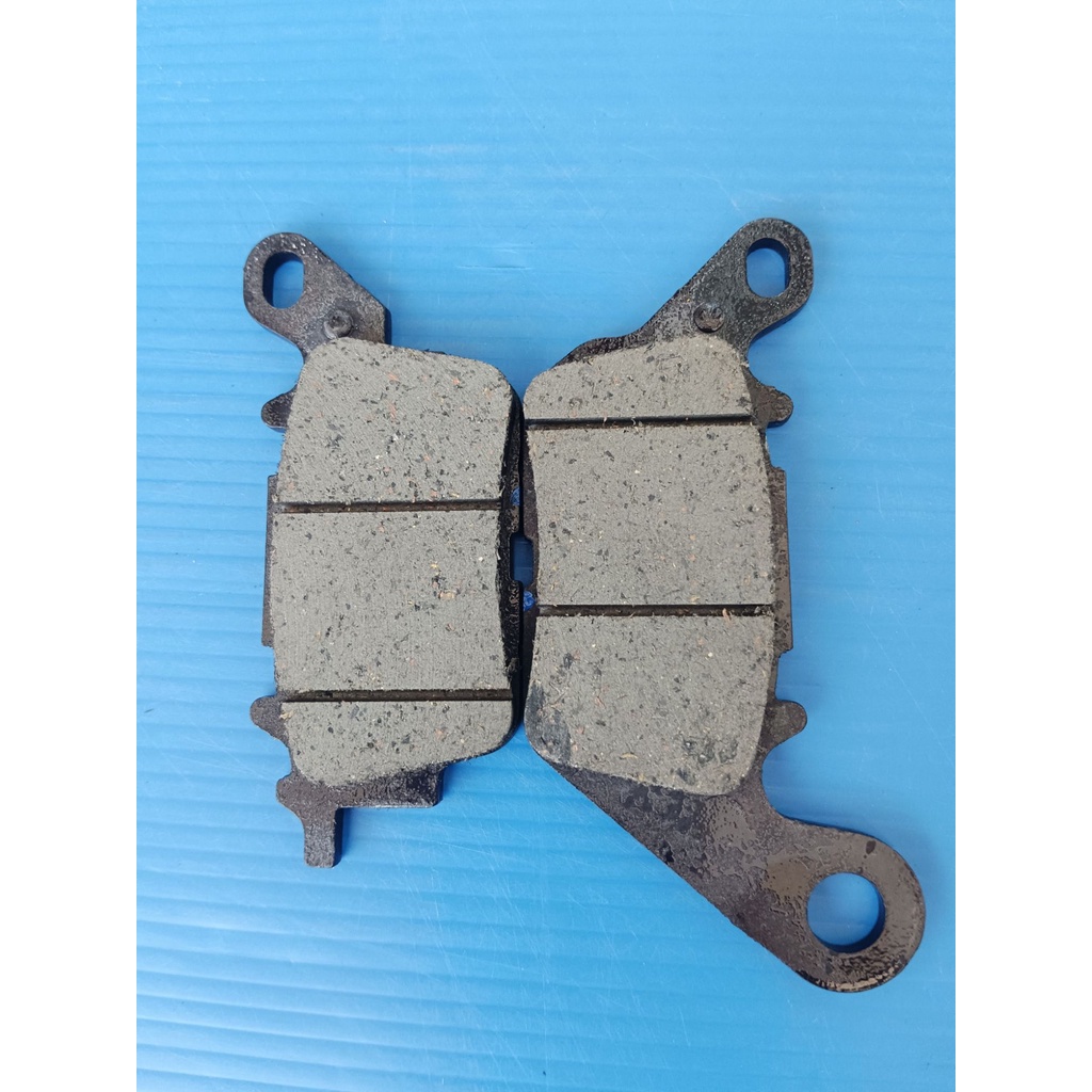 B63-F5805-00ชุดผ้าดิสเบรคหน้าแท้YAMAHA Aerox 155ปี2018-2023,NVX125 อะไหล่แท้ศูนย์YAMAHA()1ชิ้น