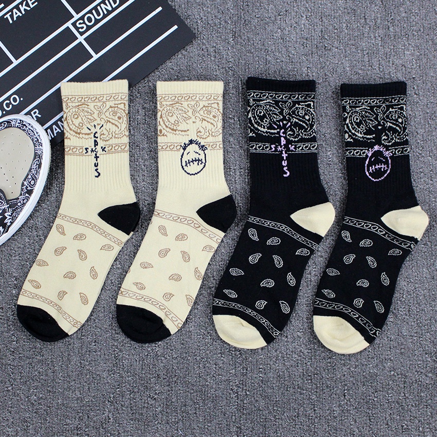 Grimace Brand ถุงเท้ากีฬา ข้อสูง พิมพ์ลายดอกไม้ เม็ดมะม่วงหิมพานต์ แฟชั่นฤดูใบไม้ร่วง ฤดูหนาว สําหรับผู้ชาย และผู้หญิง