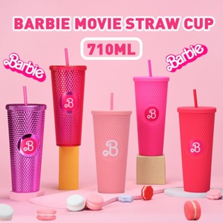 【สต็อกพร้อม】Barbie Movie Peripheral Companying Cup 750ml ถ้วยน้ำอะคริลิกบาร์บี้สีชมพูพร้อมหลอดดูด
