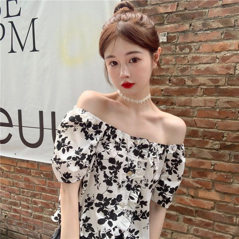 Crush เสื้อเชิ้ตแขนสั้นคอสแควร์ลายดอก สไตล์เกาหลี thumbnail 4