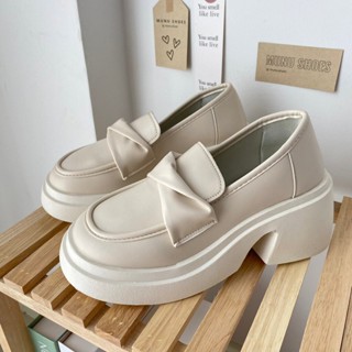 โค้ด 30DD915 ลดเพิ่ม 30% [พร้อมส่ง] Chunky heel marry jane รองเท้าส้นตึกสูง 8 ซม.