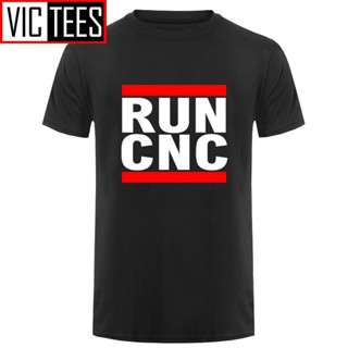 เสื้อยืดลําลอง แขนสั้น พิมพ์ลาย Run Cnc Machinist Code Turner Mill สีดํา แฟชั่นสําหรับผู้ชาย และผู้หญิง ส่งฟรี ขนาดใหญ่