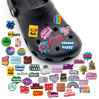 CROCS อุปกรณ์เสริม จี้ตัวอักษร Jibits Charm Jibitz Crocks สีรุ้ง สําหรับผู้หญิง