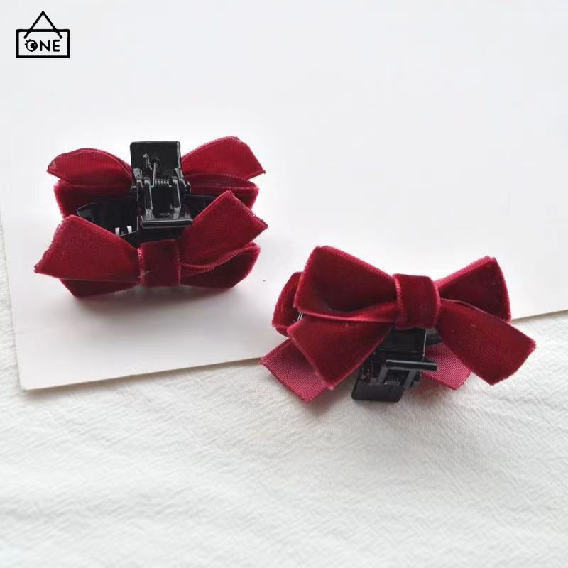 COD❤️พร้อมส่ง-กิ๊บติดผมผ้าไหมโบว์สีแดงสีดำแฟชั่นเกาหลีละเอียดอ่อนน่ารักจับคลิปสำหรับผู้หญิงเครื่องประดับผม-a.one ราคา ถูกที่สุด ดีลบีเคเค แกลเลอรีภาพที่ 4
