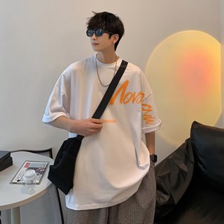 【ไซซ์ M-5xl】เสื้อยืด พิมพ์ลายตัวอักษร ทรงหลวม ขนาดใหญ่ แฟชั่นคู่รัก สําหรับผู้ชาย และผู้หญิง