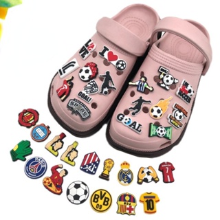 ถ้วยรางวัลฟุตบอลน่ารัก สําหรับ Crocs Pins Football Shoe Charms World Cup Jibits Charm Pin Goal Jibitz สําหรับเด็ก