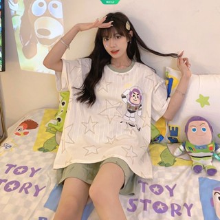 ชุดนอนเสื้อแขนสั้น กางเกงขาสั้น ผ้าฝ้าย ทรงหลวม ลายการ์ตูน Buzz Lightyear น่ารัก แบบเรียบง่าย เหมาะกับฤดูร้อน สไตล์ญี่ปุ่น สําหรับผู้หญิง