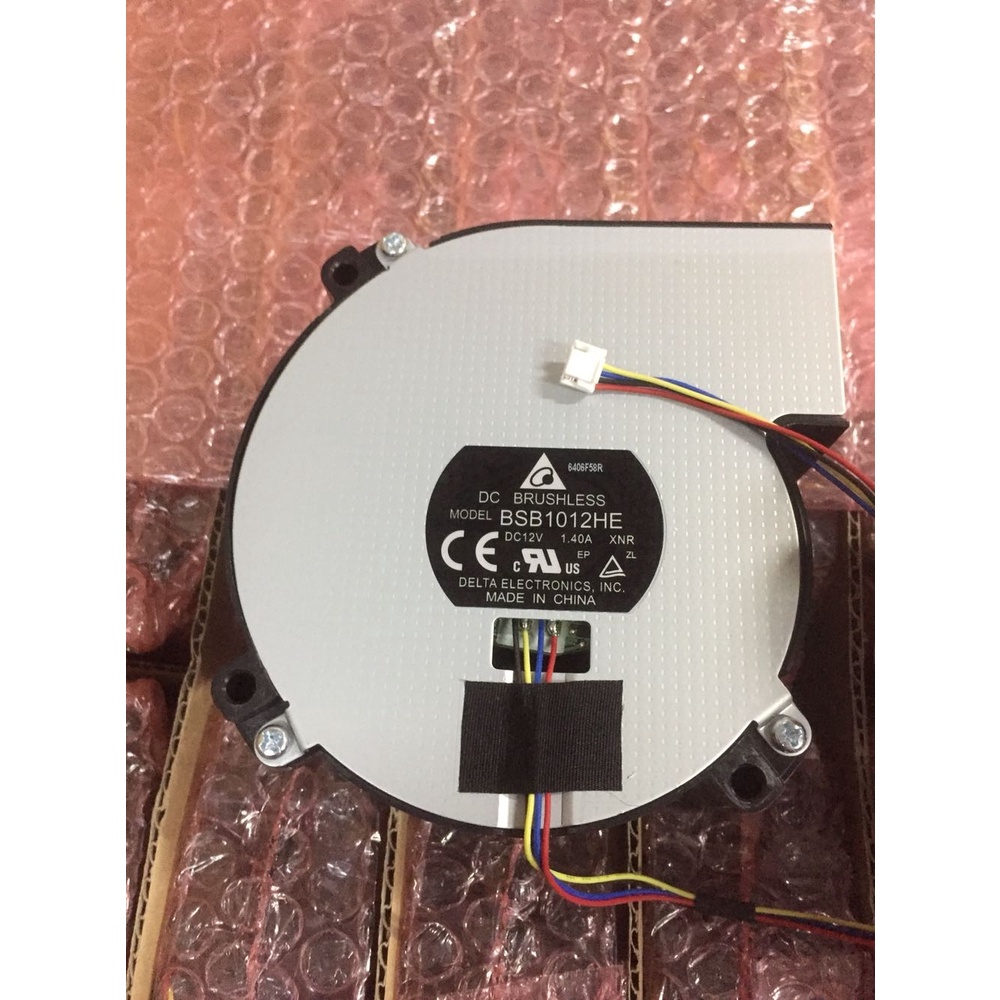 BSB1012HE Delta Turbo 12V 1.40A เครื่องมือฉายภาพพัดลมระบายความร้อน Gale 4 สายควบคุมความเร็ว
