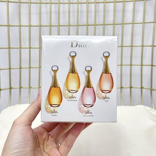 (5ml * 4) DIOR Real perfume Sample Set of Four Dior Real Me Flower Yang Sweetheart Q ชุดกล่องของขวัญ ใส่น้ําหอม สําหรับผู้หญิง 4x5 มล