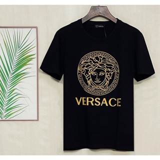 เสื้อยืดแขนสั้น คอกลม พิมพ์ลายตัวอักษร Medusa head สีทอง แฟชั่นฤดูร้อน สําหรับผู้ชาย