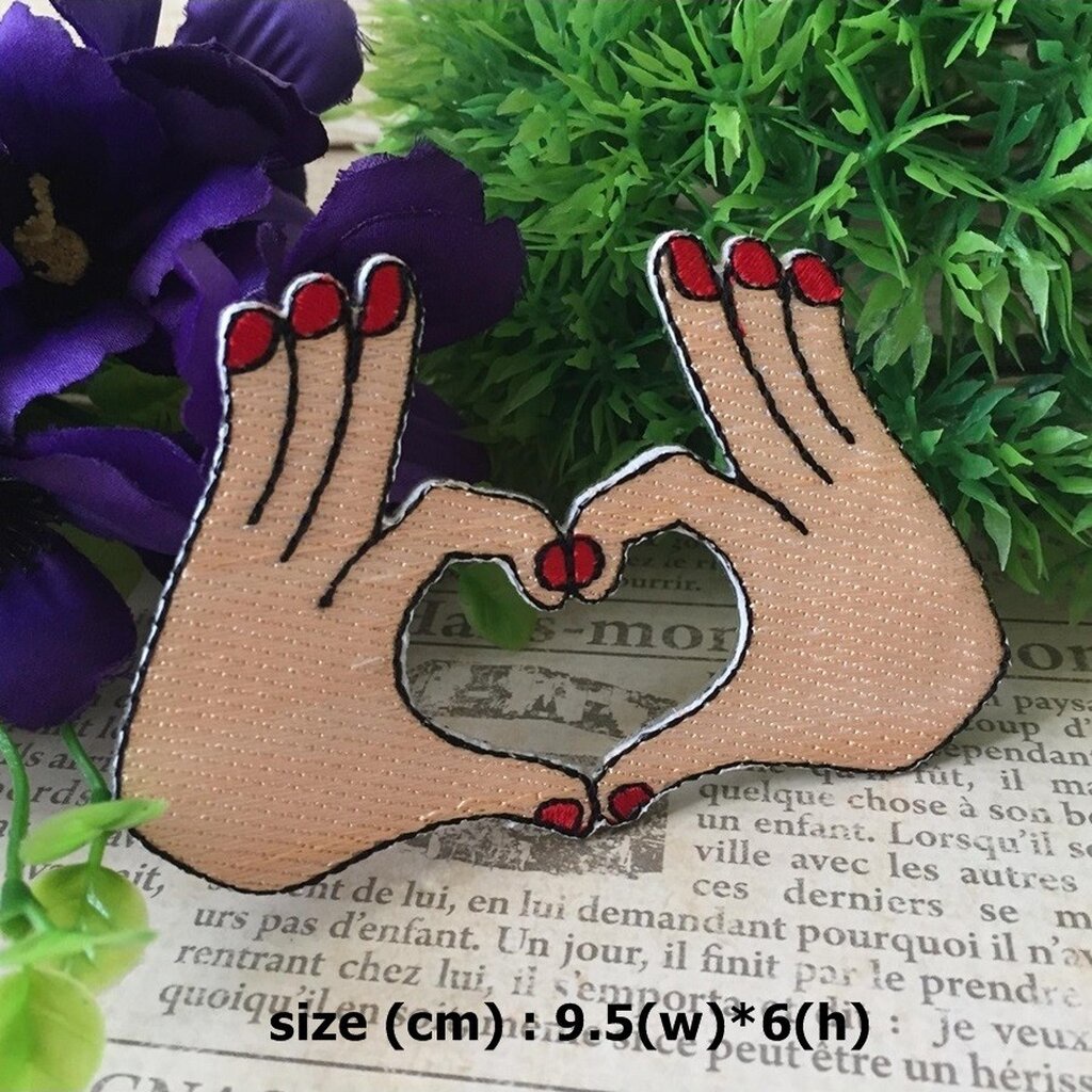 มือ น่ารัก ตัวรีดติดเสื้อ อาร์มรีด อาร์มปัก ตกแต่งเสื้อผ้า หมวก กระเป๋า แจ๊คเก็ตยีนส์ Cute Embroidered Iron on Patch 1