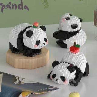 Panda ตัวต่อเลโก้ของเล่น ~ เลโก้ ~ แพนด้า  ตุ๊กตาหมี  ตกแต่งเดสก์ท็อป DIY ของขวัญของเล่นเพื่อการศึกษาที่ประกอบขึ้นด้วยมือสำหรับของขวัญวันเกิดของเด็กผู้หญิง 0033