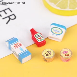 Blowgentlywind โมเดลโยเกิร์ตเย็น ซอสมะเขือเทศ อาหารจิ๋ว ของเล่น สําหรับตกแต่งบ้านตุ๊กตา 5 ชิ้น ต่อชุด BGW