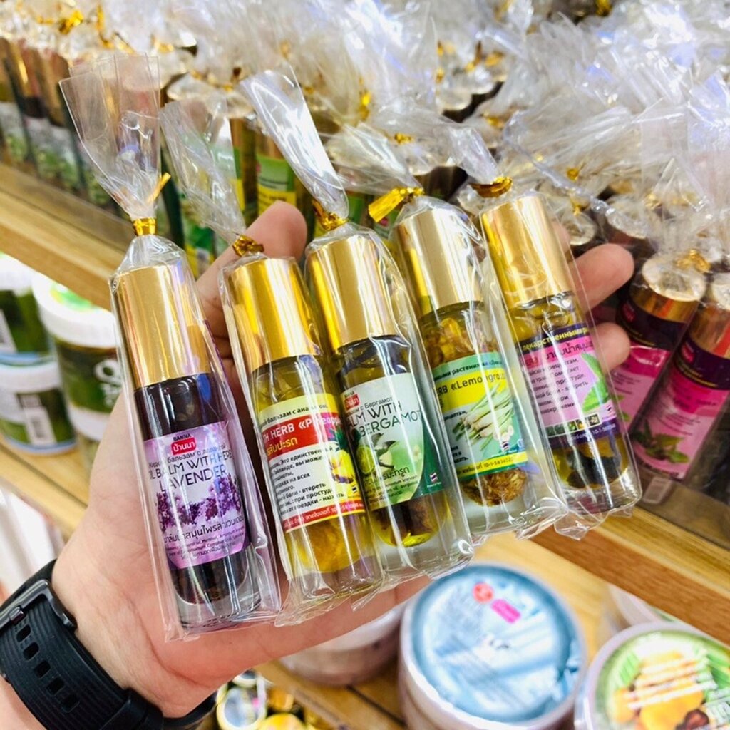 (1ขวด) Banna Herbal Oil With Roller Ball 10g บ้านนา น้ำมันสมุนไพร ผสม พิมเสนน้ำ หัวลูกกลิ้ง