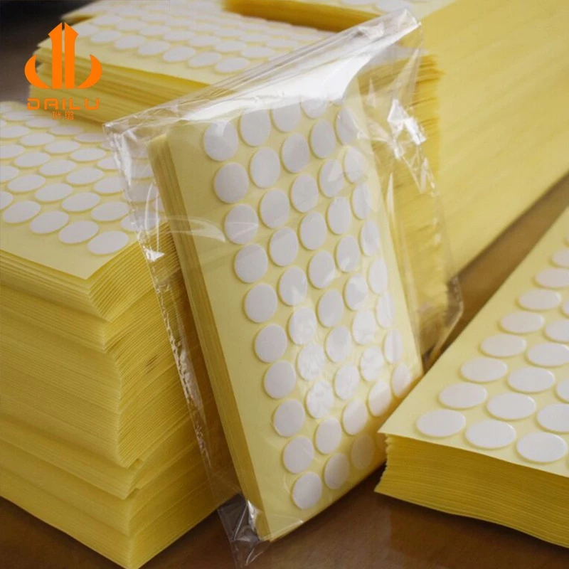 [100 ชิ้น หนึ่ง ชิ้นส่วน] กาวสองด้านนาโนทรงกลมโปร่งใสตกแต่งงานแต่งงานสติกเกอร์กาวจุดอะคริลิเครื่องประดับคงที่ไม่ทําเครื่องหมายสติกเกอร์กาวสองหน้า