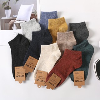 MNO.9 SOCKS 8329 ถุงเท้าข้อสั้นผู้ชาย สีพื้น 1คู่