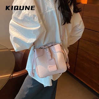 KIQUNE   กระเป๋าสะพาย ข้าง กระเป๋าผู้หญิงสะพายข้าง 2023 new  Unique พิเศษ คุณภาพสูง fashion L91TFP3 37Z230910