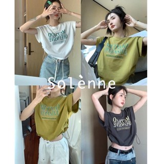 Solenne  เสื้อครอป เสื้อยืดผู้หญิง ครอป baby tee สาวเรโทร 2023 NEW Style Stylish ทันสมัย Beautiful Trendy A29J12I 36Z230909