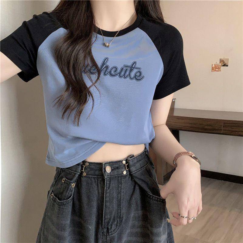 เสื้อยืดแขนสั้น เข้ารูป สีคอนทราสต์ แฟชั่นฤดูร้อน สําหรับผู้หญิง