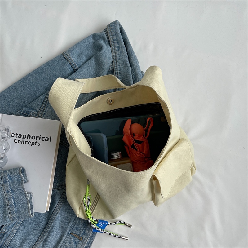 【ONE BAG】วรรณกรรมเยาวชนหญิงกระเป๋าผ้าใบความจุขนาดใหญ่ - รูปที่ 4