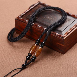 สร้อยคอเชือกทอมือ พร้อมจี้หัวเข็มขัด เพื่อความปลอดภัย