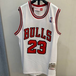 โมเดลกระทิงเบอร์ คลาสสิก แฟชั่น เสื้อกีฬาบาสเก็ตบอล ปักลาย BULLS Joe Pampers 97-98 23 Master Joe MN สไตล์เรโทร 920427