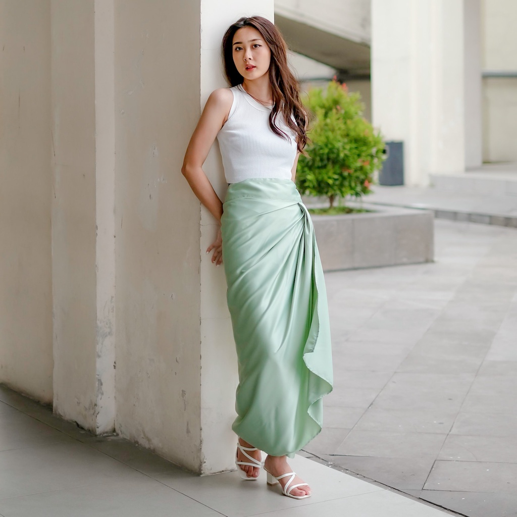 Rei Collection - Ziva Wrap Skirt Long Wrap Skirt Satin Silk Wrap Skirt Big Size Hijab Friendly